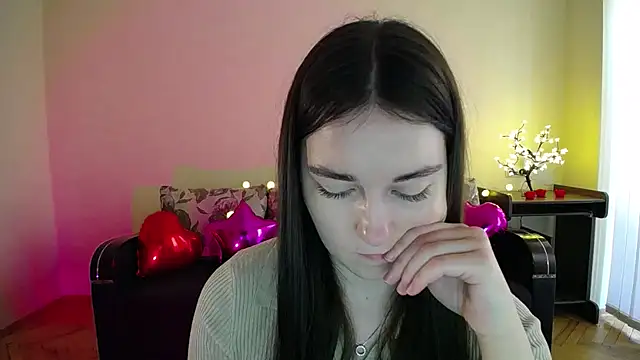 Snapshot of Pretty_shy chatting on 10, 3, 2025 Pretty shy online show from 10, 3, 2025