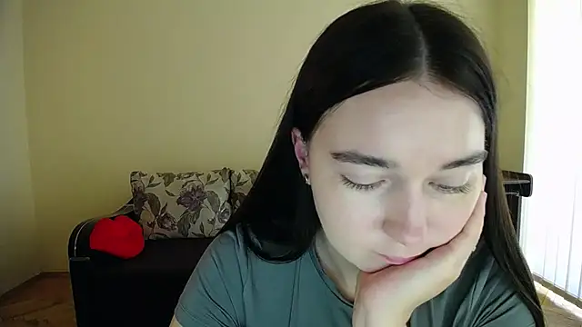 Snapshot of Pretty_shy chatting on 23, 9, 2025 Pretty shy online show from 23, 9, 2025