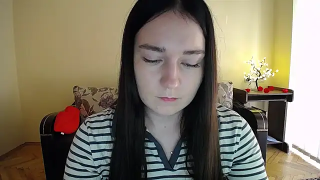 Snapshot of Pretty_shy chatting on 8, 6, 2026 Pretty shy online show from 8, 6, 2026