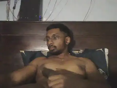 Snapshot of chennaibull101 chatting on 20, 1, 2025 chennaibull101 online show from 20, 1, 2025