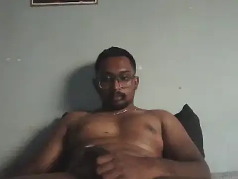 Snapshot of chennaibull101 chatting on 14, 10, 2025 chennaibull101 online show from 14, 10, 2025