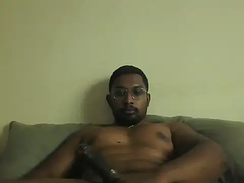 Snapshot of chennaibull101 chatting on 27, 5, 2026 chennaibull101 online show from 27, 5, 2026