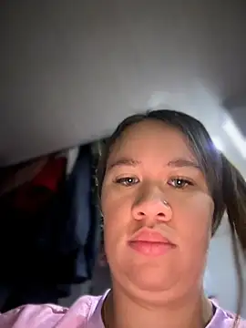 Snapshot of Emiily_lee chatting on 8, 6, 2026 Emiily lee online show from 8, 6, 2026