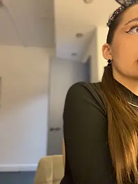 Snapshot of AnaWest chatting on 21, 1, 2025 AnaWest online show from 21, 1, 2025