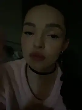 Snapshot of AnaWest chatting on 4, 2, 2025 AnaWest online show from 4, 2, 2025