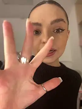 Snapshot of AnaWest chatting on 20, 2, 2025 AnaWest online show from 20, 2, 2025