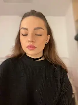 Snapshot of AnaWest chatting on 8, 3, 2025 AnaWest online show from 8, 3, 2025