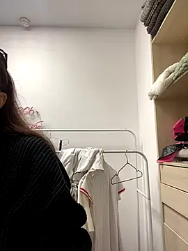 Snapshot of AnaWest chatting on 3, 10, 2025 AnaWest online show from 3, 10, 2025