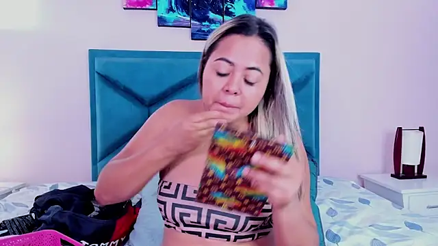 Snapshot of GraceJansenn chatting on 24, 12, 2024 GraceJansenn online show from 24, 12, 2024