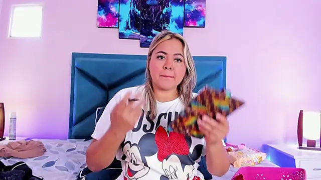 Snapshot of GraceJansenn chatting on 17, 1, 2025 GraceJansenn online show from 17, 1, 2025