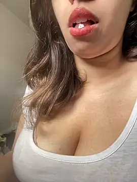 farah-36 online show from 20, 12, 2024