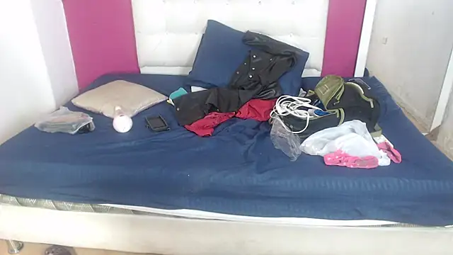 nextdoor fantasy1 online show from 4, 12, 2025