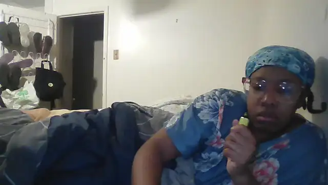 madamsensuale online show from 17, 12, 2024