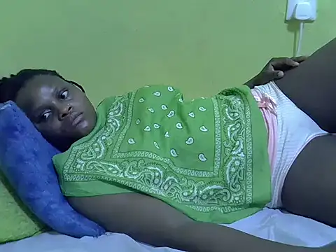 queendebbie online show from 4, 12, 2025