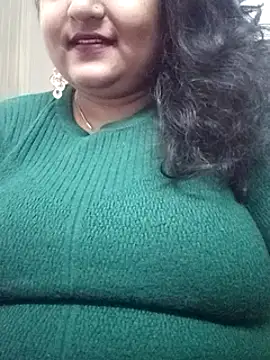 smile pretty online show from 3, 12, 2024