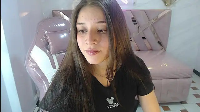 Snapshot of _Emily_v chatting on 16, 12, 2024 Emily v online show from 16, 12, 2024