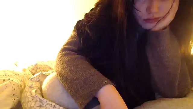 Lynylou online show from 3, 12, 2024