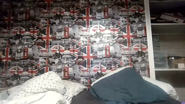 Lynylou online show from 28, 10, 2025