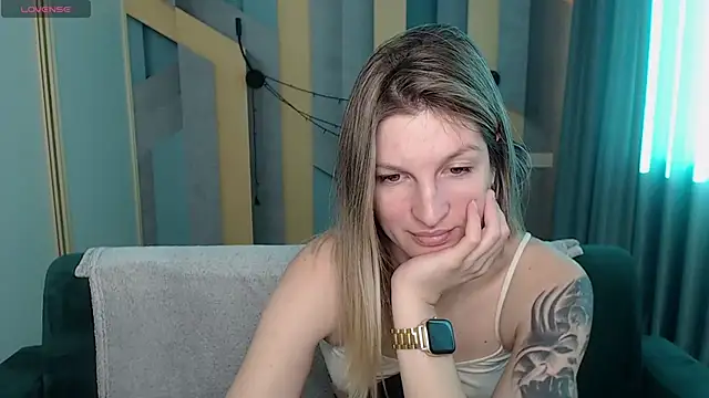 EmilyWalkeri online show from 10, 2, 2026