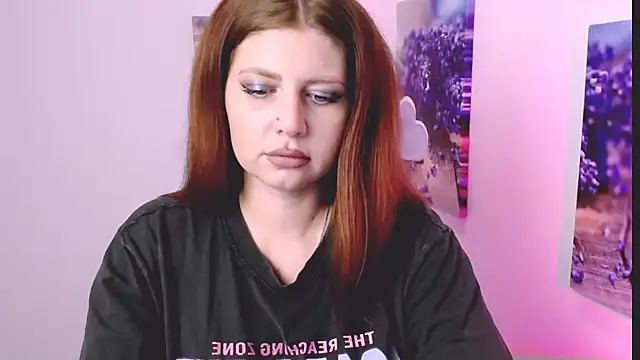 Lizzy Love online show from 3, 12, 2025