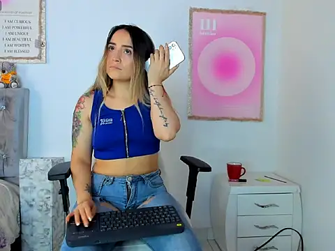 cindy love2 online show from 4, 12, 2025