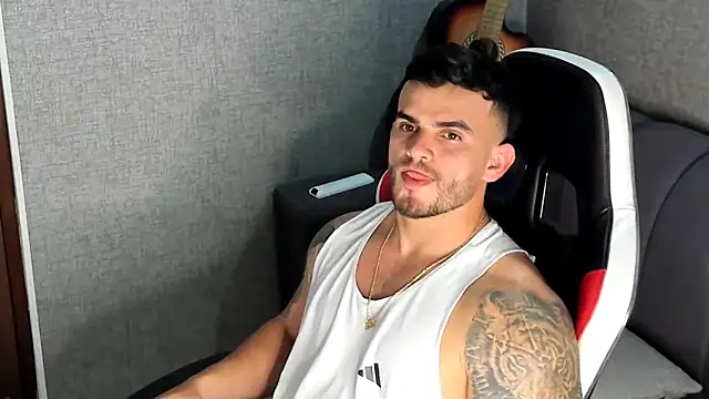 Ricardogo19 online show from 5, 11, 2025