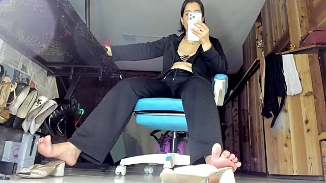 Snapshot of Cristina_Vanegas631 chatting on 2, 7, 2026 Cristina Vanegas631 online show from 2, 7, 2026