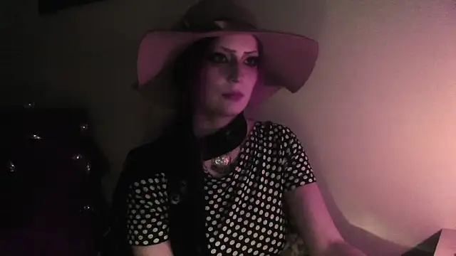 Snapshot of MoonLady chatting on 28, 1, 2025 MoonLady online show from 28, 1, 2025