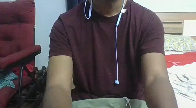 Snapshot of IndianEurope chatting on 7, 1, 2025 IndianEurope online show from 7, 1, 2025