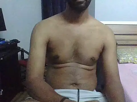 Snapshot of IndianEurope chatting on 8, 10, 2025 IndianEurope online show from 8, 10, 2025