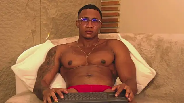 Logan Varela online show from 18, 3, 2025