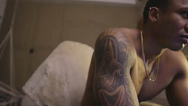 Logan Varela online show from 28, 3, 2026