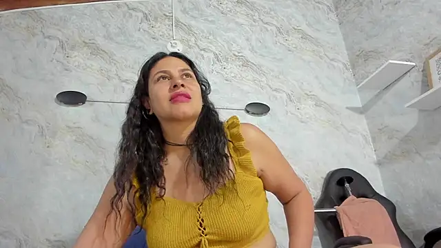 Snapshot of hari_lissaw chatting on 17, 1, 2025 hari lissaw online show from 17, 1, 2025