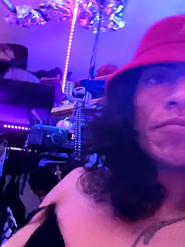 gurlnips online show from 14, 3, 2026