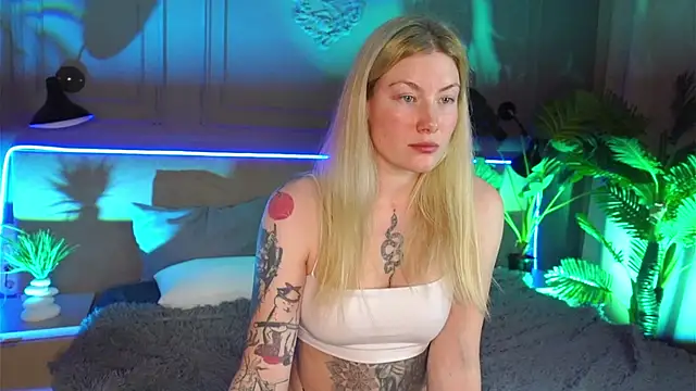 Liv Fay online show from 14, 3, 2025