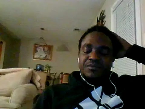 Hugedick0071 online show from 10, 1, 2025