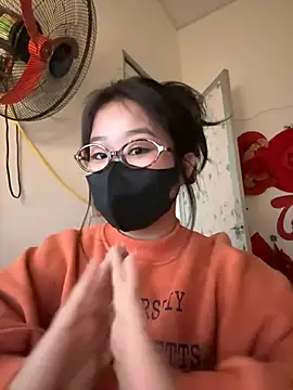 Snapshot of Jenni_nana chatting on 1, 1, 2025 Jenni nana online show from 1, 1, 2025