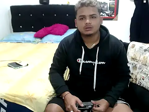 Boycuriousxxx online show from 17, 9, 2025