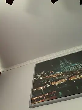 Hornyblond Bella online show from 22, 3, 2026