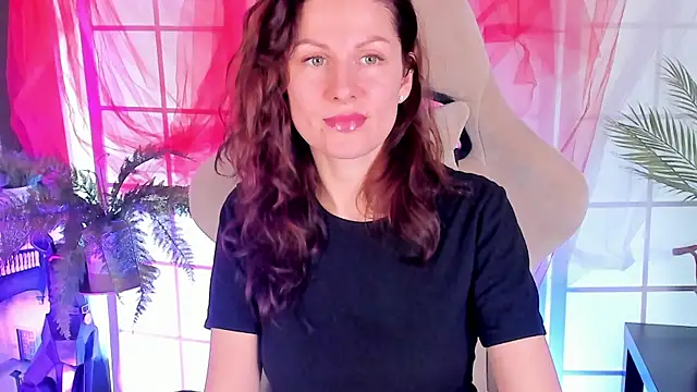 April o Nill online show from 21, 11, 2025