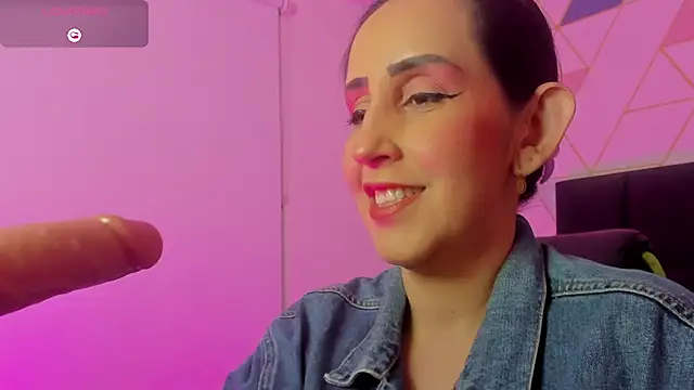 Snapshot of jadde13_ chatting on 6, 11, 2025 jadde13 online show from 6, 11, 2025