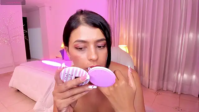 gia watsonn online show from 30, 12, 2024