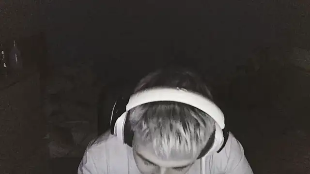 Snapshot of Nenejoven16- chatting on 5, 3, 2025 Nenejoven16- online show from 5, 3, 2025