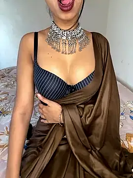 Snapshot of Hot-sexy222 chatting on 8, 12, 2024 Hot-sexy222 online show from 8, 12, 2024