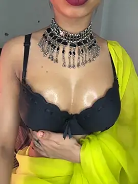 Snapshot of Hot-sexy222 chatting on 21, 9, 2025 Hot-sexy222 online show from 21, 9, 2025