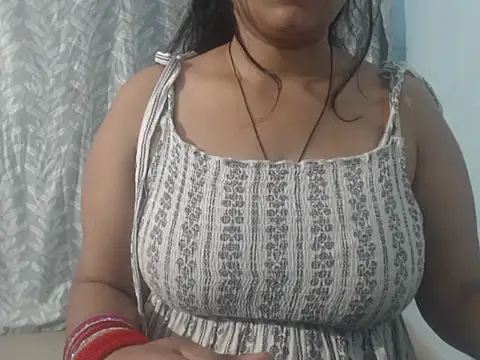 cute-priy online show from 8, 2, 2025