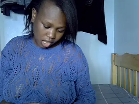 Snapshot of Sexiebony12 chatting on 8, 3, 2025 Sexiebony12 online show from 8, 3, 2025
