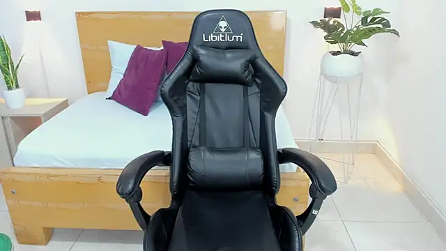 Snapshot of aixa_15 chatting on 3, 1, 2025 aixa 15 online show from 3, 1, 2025