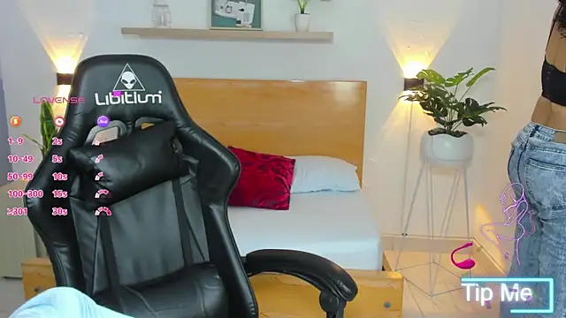 Snapshot of aixa_15 chatting on 21, 3, 2025 aixa 15 online show from 21, 3, 2025