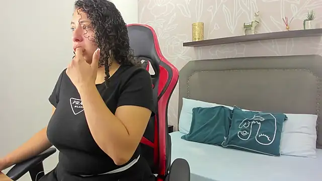 Snapshot of aixa_15 chatting on 17, 9, 2025 aixa 15 online show from 17, 9, 2025